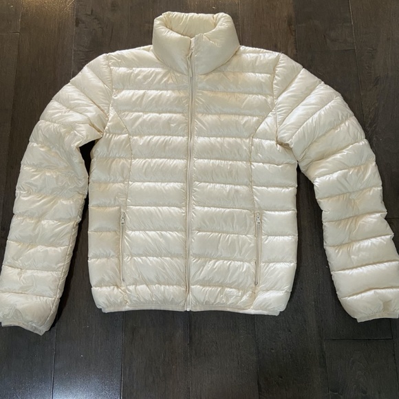 Aritzia Jackets & Blazers - Aritzia TNA puffer